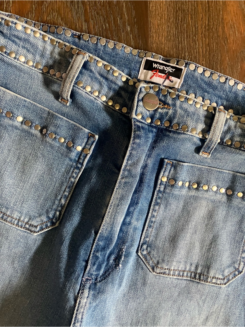 Wrangler Fender studded bell bottoms! - Picture 5 of 7